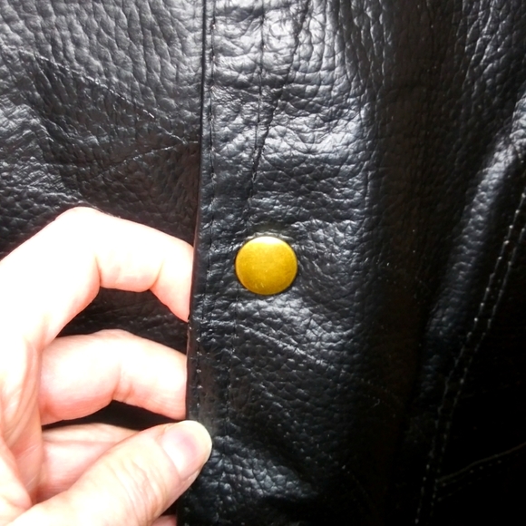 Diamond Plate Black Pieced Leather Biker Vest - Picture 3 of 8